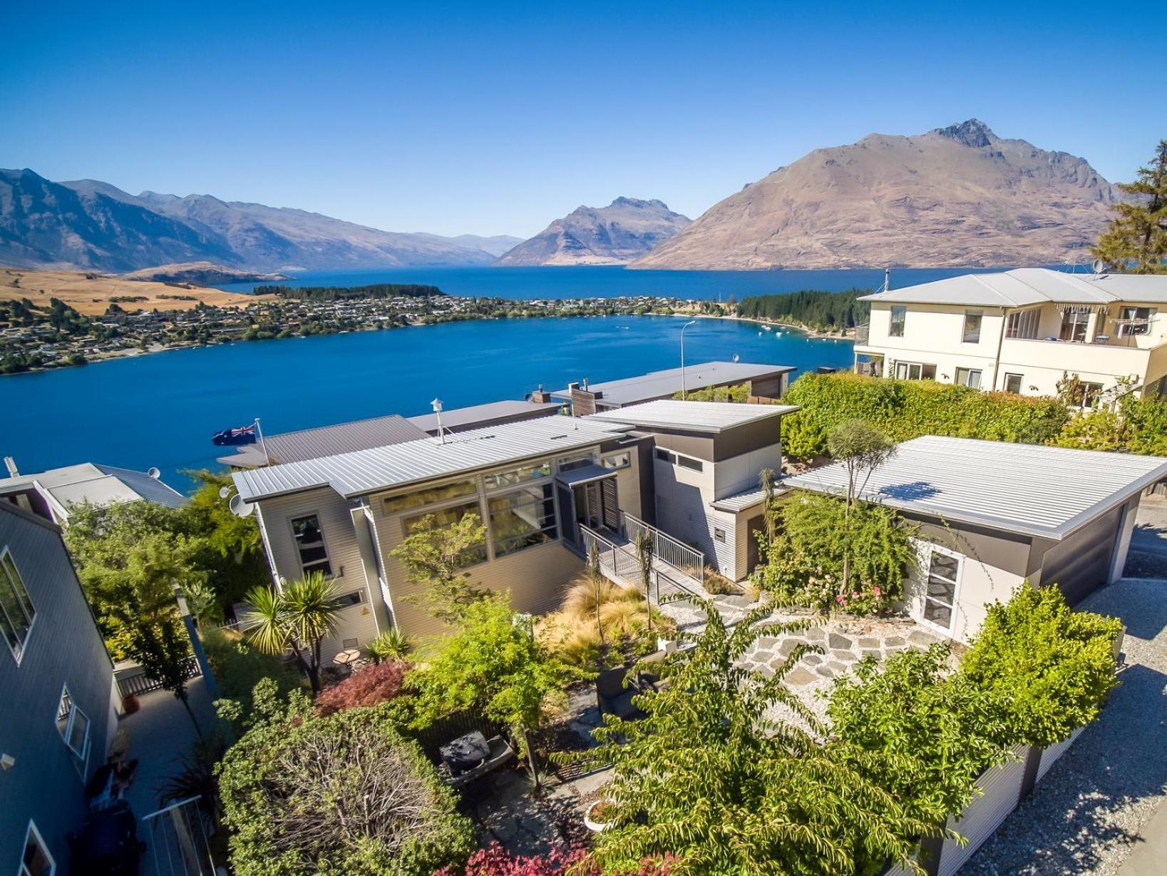 Wakatipu Vista Villa Queenstown Exterior photo